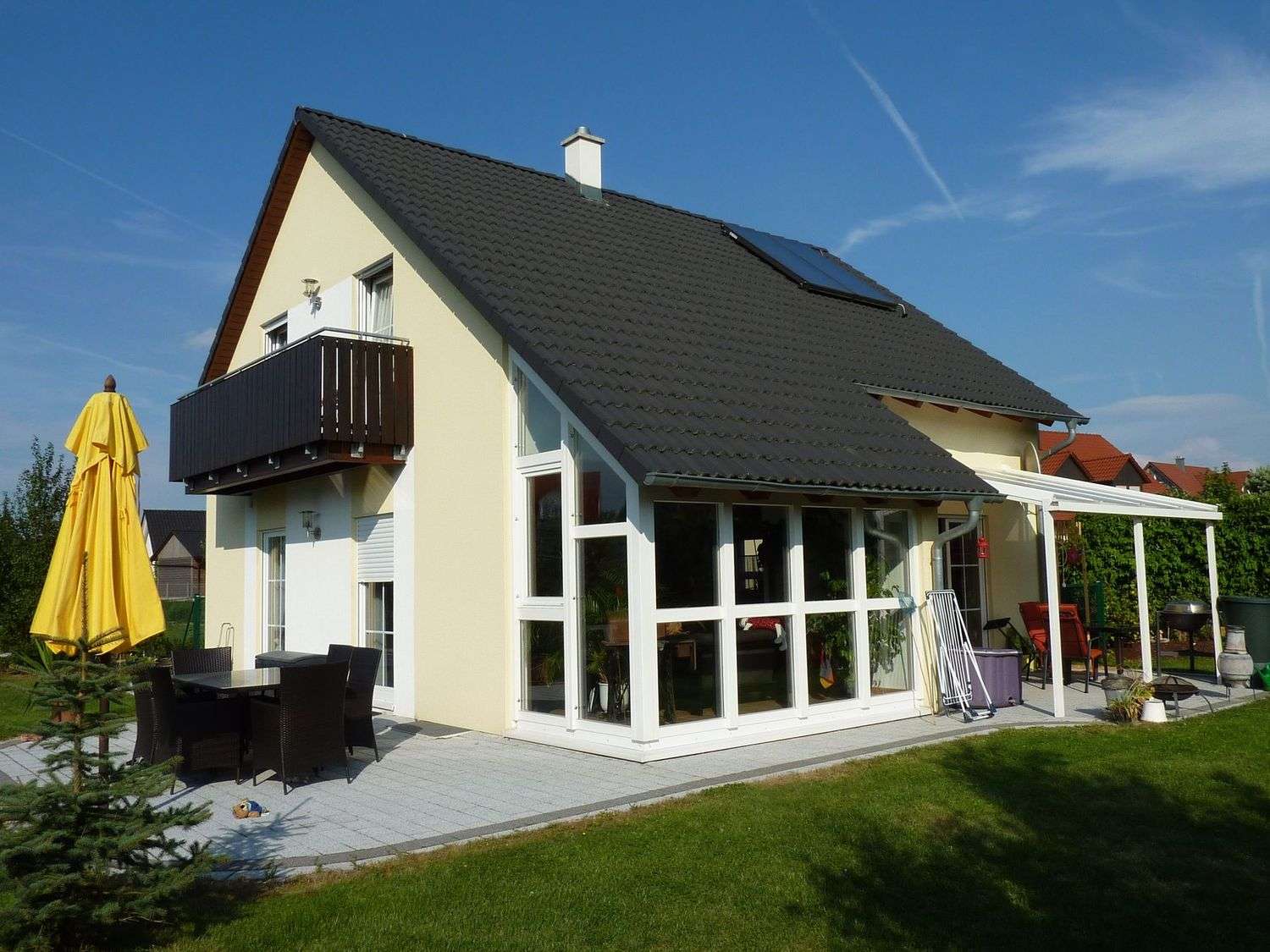 Warum selbst bauen? Neuwertiges, energieeffizientes Einfam.-Haus in