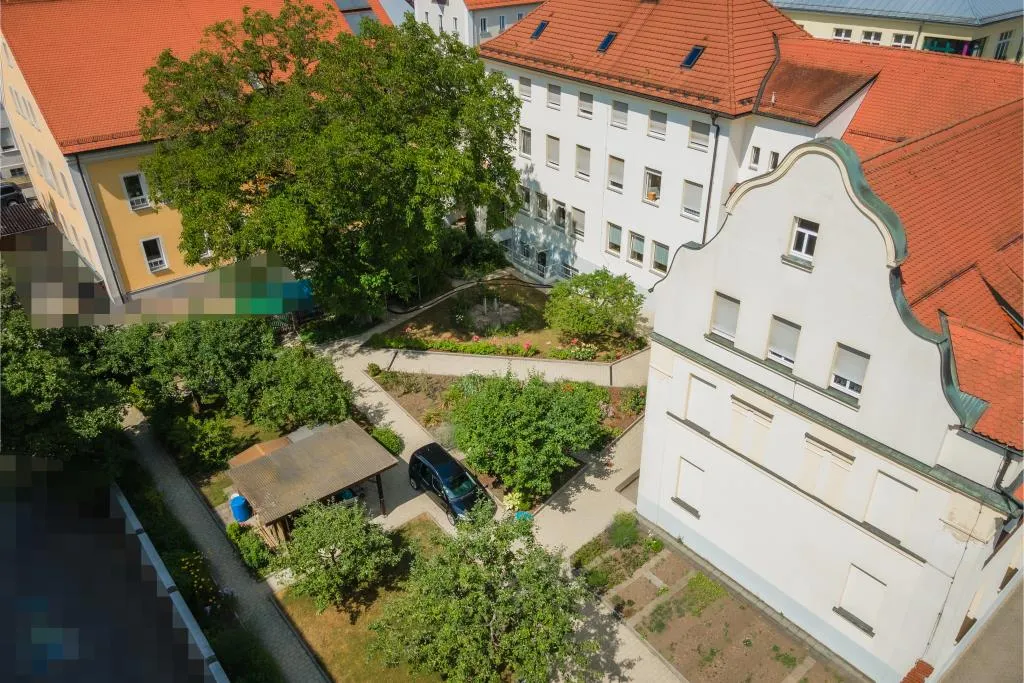 Repräsentativ u. gepflegt! Denkmalgeschütztes Kloster in exponierter Lage nahe der Innenstadt – Bild 2