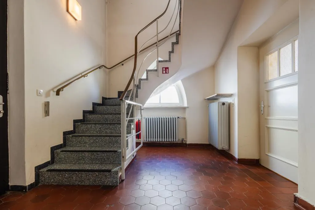 Repräsentativ u. gepflegt! Denkmalgeschütztes Kloster in exponierter Lage nahe der Innenstadt – Bild 6