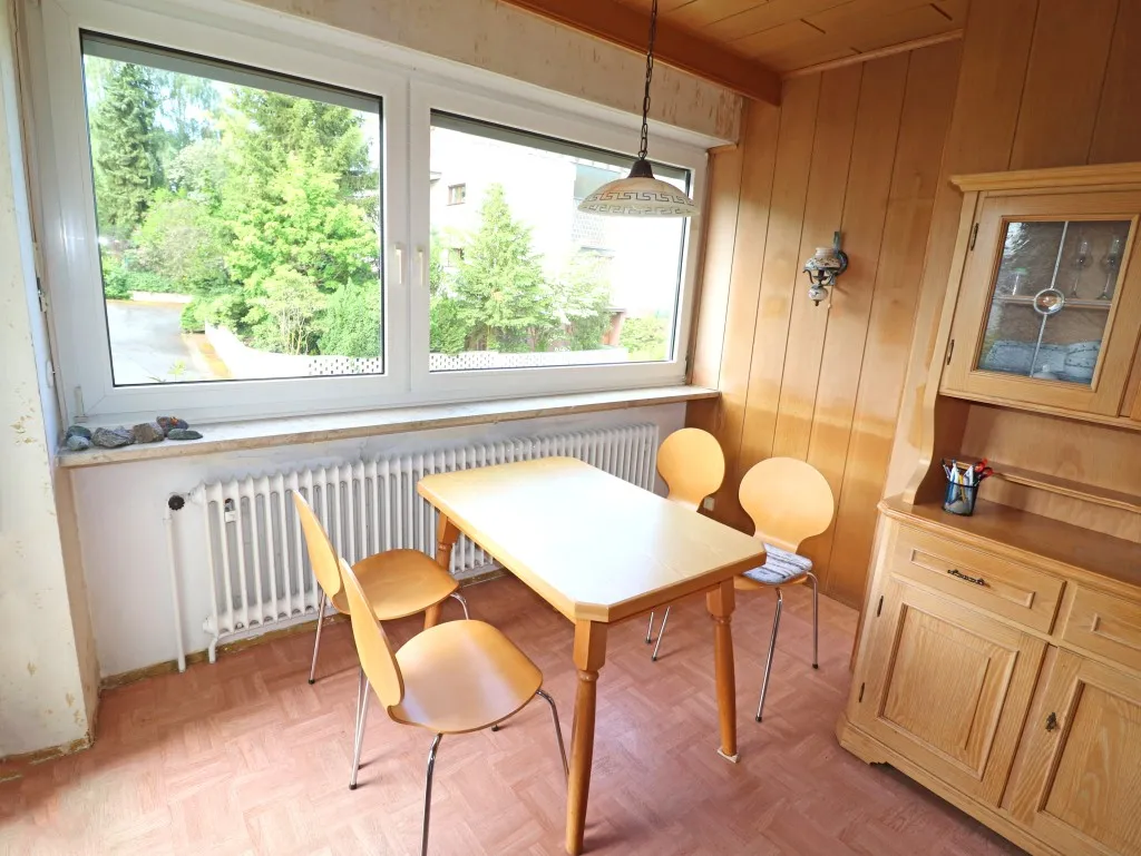 Top Lage in Weiden Ost! Ansprechendes Ein- oder Zweifamilienhaus mit Garage und Wintergarten – Bild 10