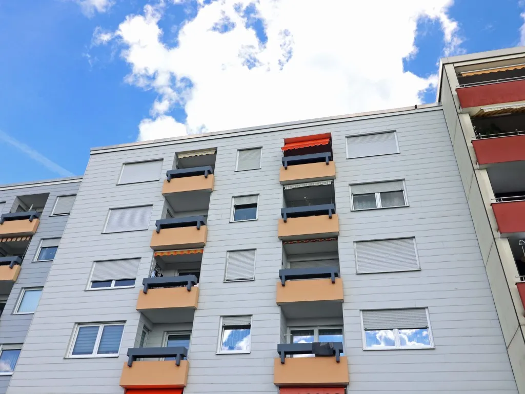 WEIDEN-REHBÜHL!  Gepflegte 3,5 Zi.-ETW mit Aufzug, Garage und Panoramablick, frei ab 01.08.2026 – Bild 4