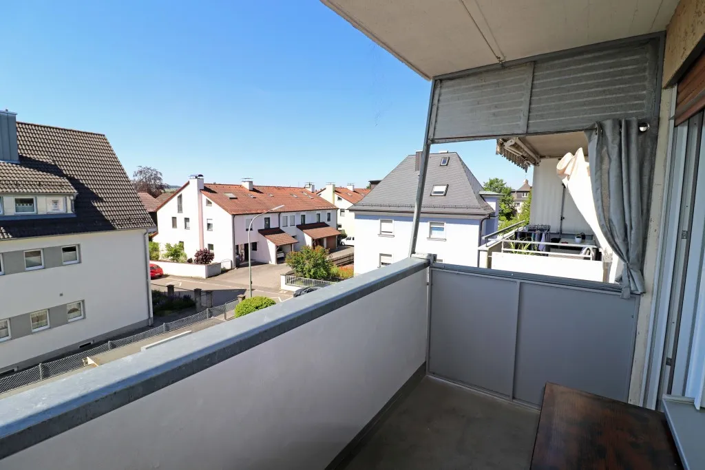 WEN Rehbühl! Modernisierte 3 Zi.-ETW mit Süd-Balkon, EBK, Garage und freiem Ausblick, | frei ab 01.08.2026 – Bild 7