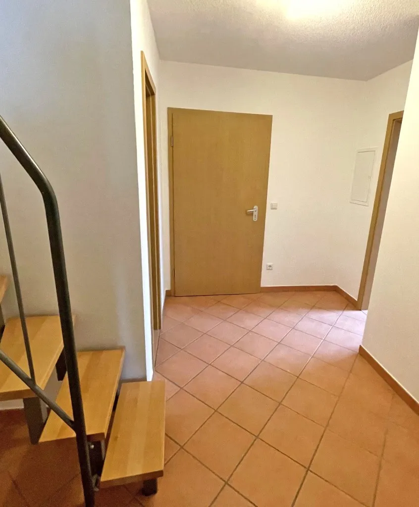 Wohnen mit Galerieflair! Traumhafte 3,5 Zimmer Eigentumswohnung mit Balkon und 3 Stellplätzen – Bild 12