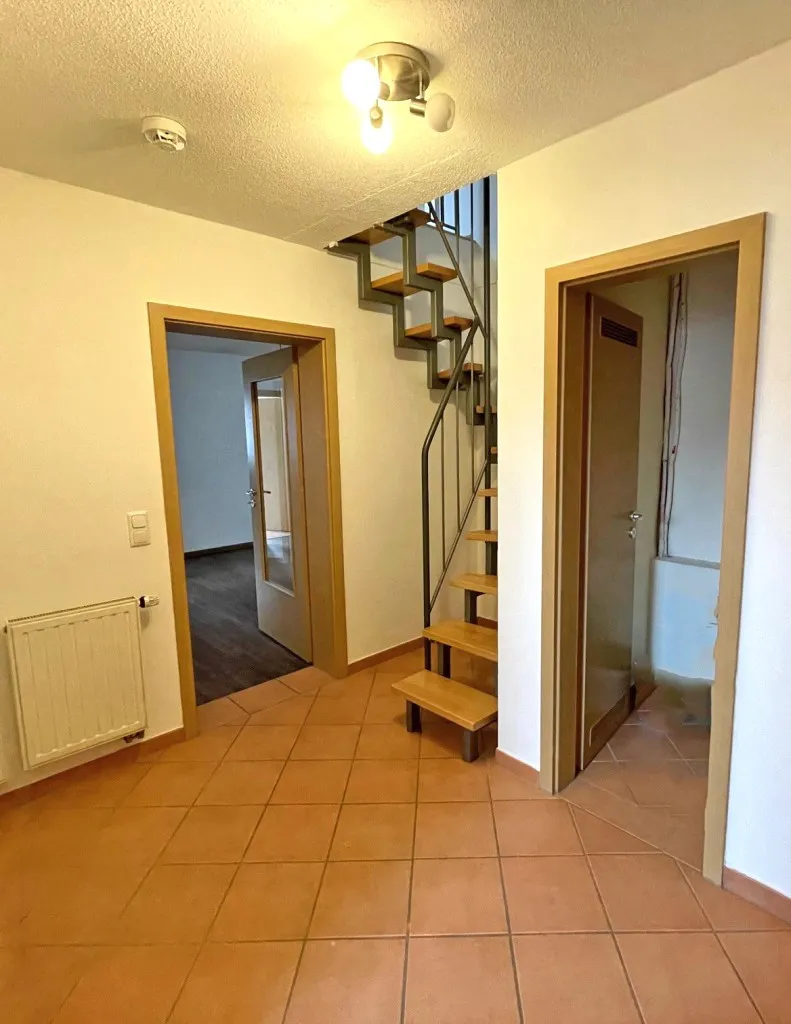Wohnen mit Galerieflair! Traumhafte 3,5 Zimmer Eigentumswohnung mit Balkon und 3 Stellplätzen – Bild 13