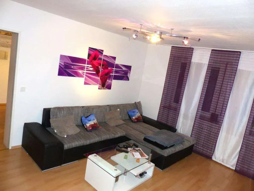 10 Min. zur Innenstadt!!! Ansprechende 2-Zimmer Wohnung, barrierefrei und mit einem Balkon – Bild 2
