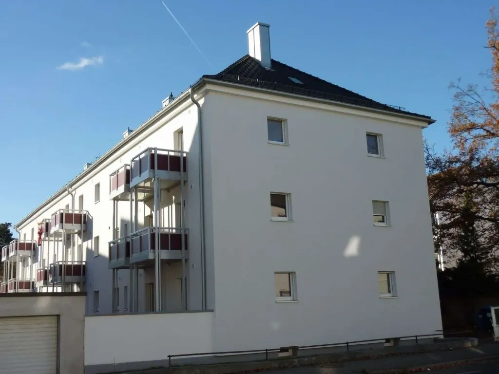 2 Zi.-ETW geboten! Energieeffizientes, saniertes Bestandsgebäude in der Innenstadt, nähe Krankenhaus – Bild 1