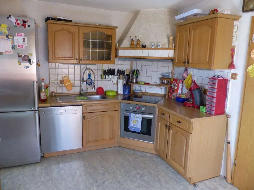 Achtung!!! Günstiges Einfam.-Haus mit Garage und Garten, teilw. renoviert – Bild 5