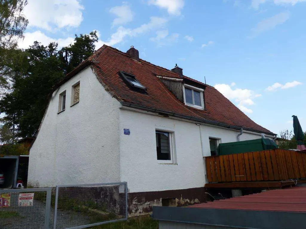 Achtung!!! Günstiges Einfam.-Haus mit Garage und Garten, teilw. renoviert – Bild 14