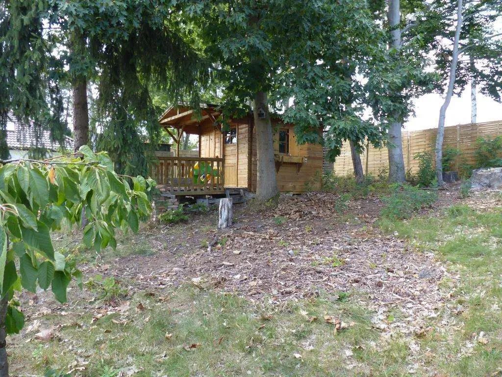Achtung!!! Günstiges Einfam.-Haus mit Garage und Garten, teilw. renoviert – Bild 3