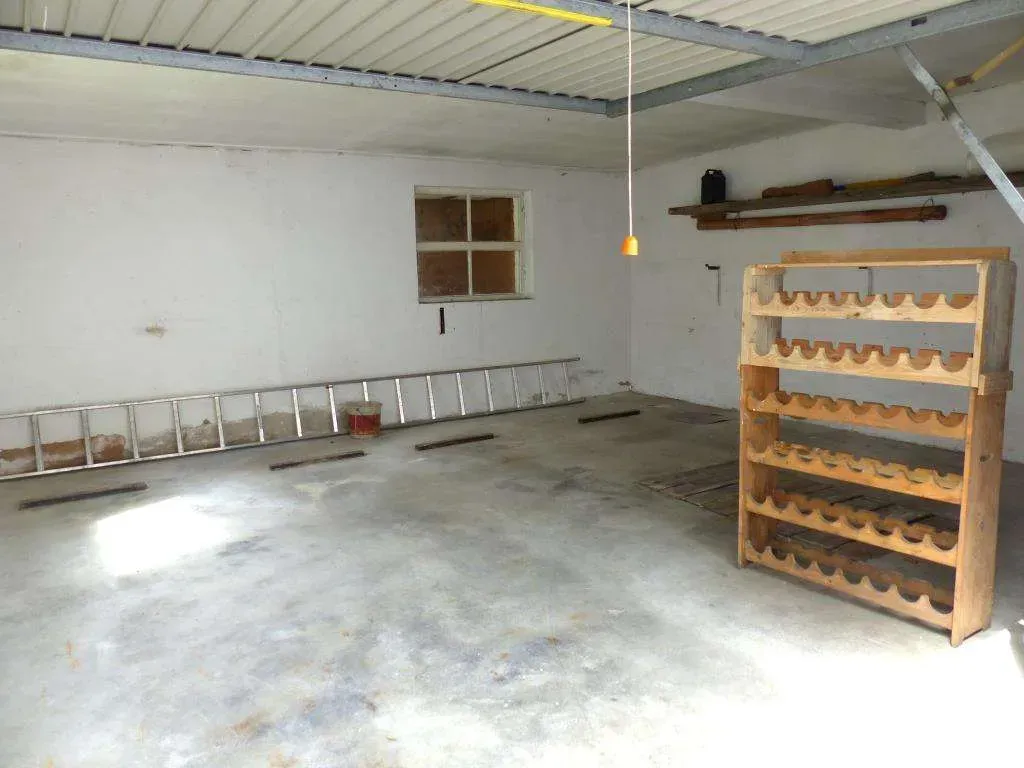 Aufgepasst!!! Freistehendes Einfam.-Haus mit Doppelgarage und Garten, sofort frei – Bild 5