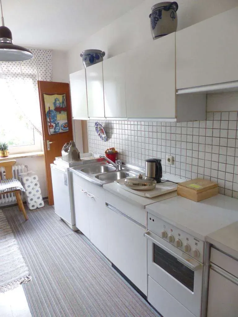 Aufgepasst!!! Gepflegte 3 Zi.-ETW mit Balkon, im 1. OG, ohne Aufzug und sofort frei – Bild 10