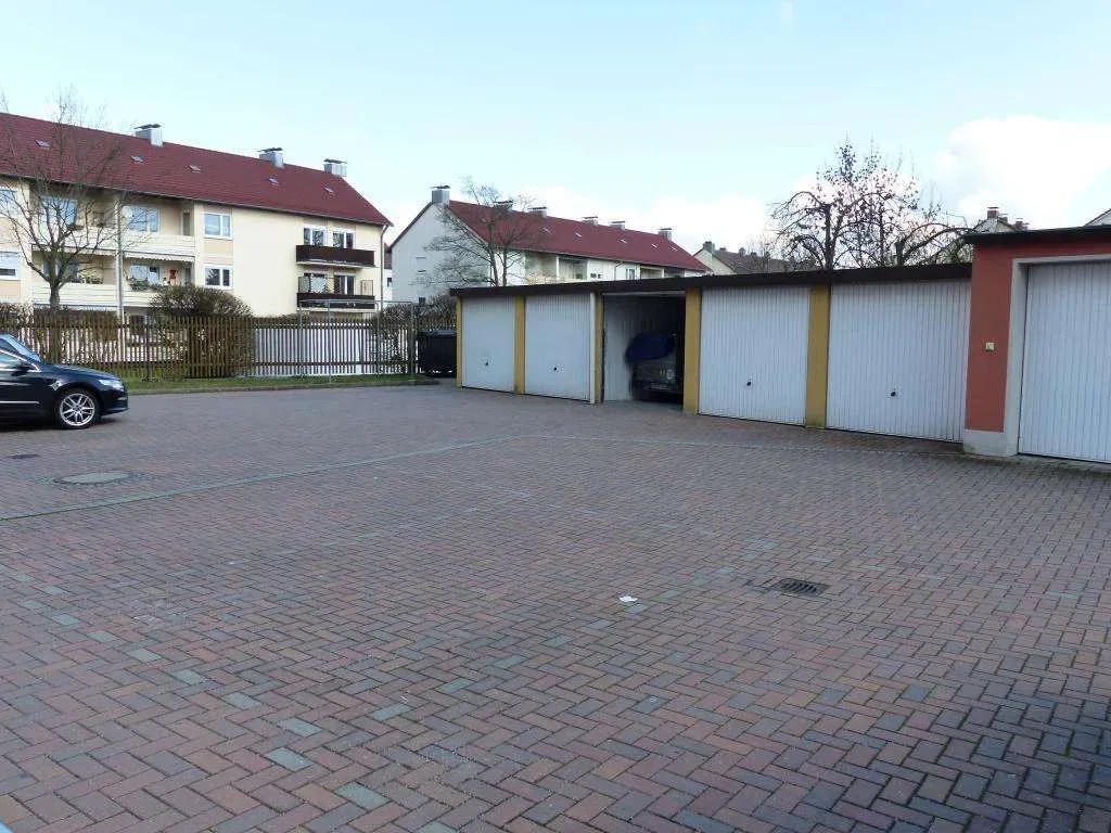 Aufgepasst!!! Gepflegte 4 Zi.-ETW mit Balkon und Garage, Top renoviert, derzeit vermietet – Bild 15