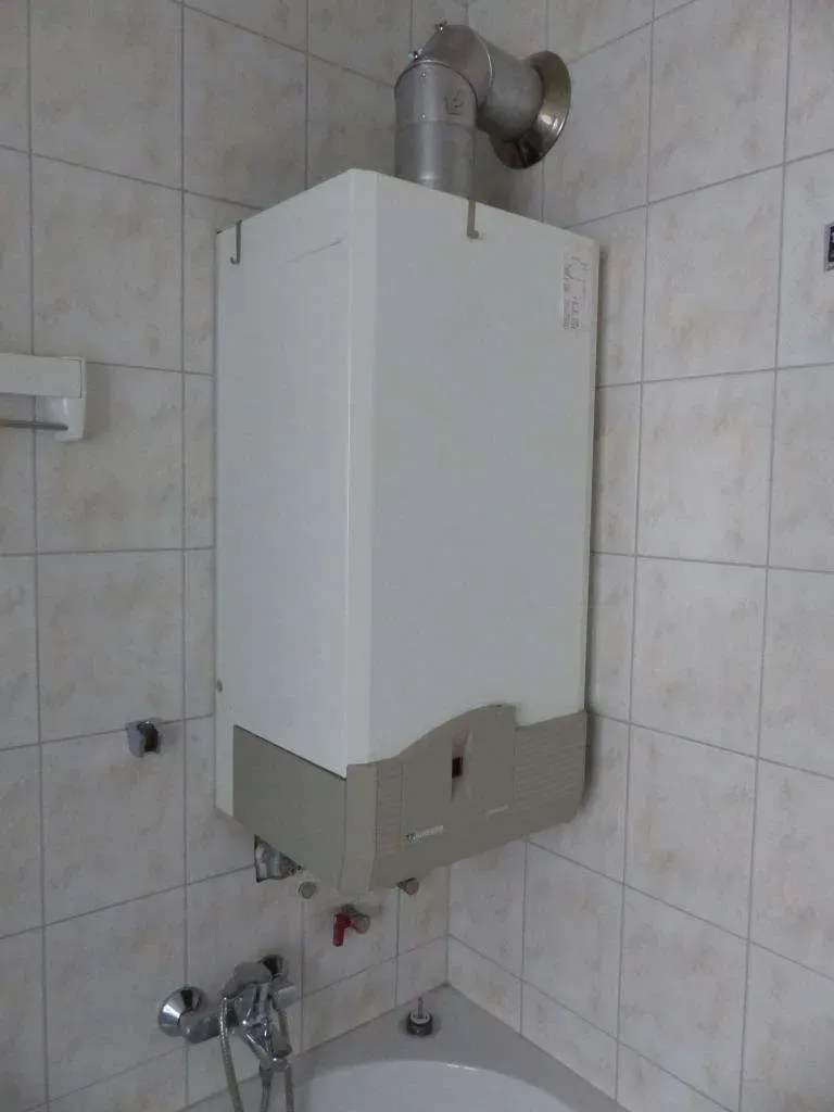 Aufgepasst!!! Günstige 4 Zi.-ETW mit Balkon und Einbauküche, Badezimmer erneuert, sofort frei – Bild 11