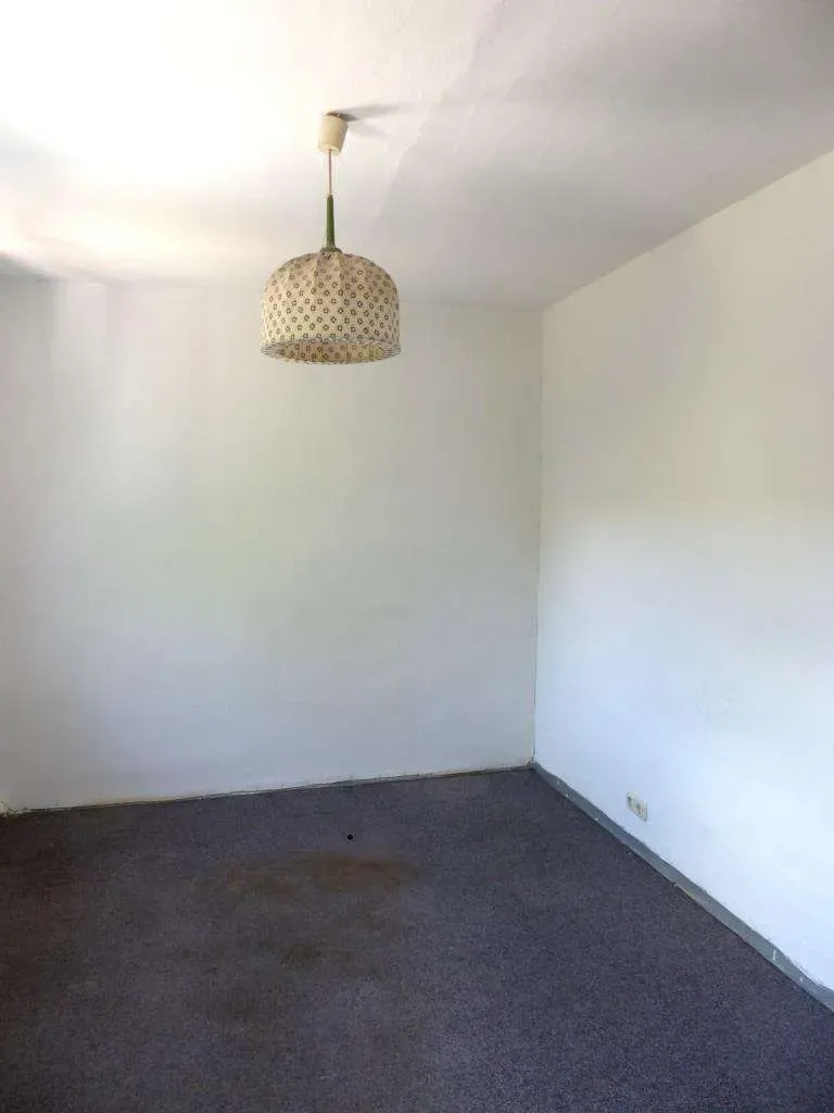 Aufgepasst!!! Günstiges Wohnhaus, nähe der Innenstadt, teilweise saniert, mit schönem Hinterhof – Bild 8