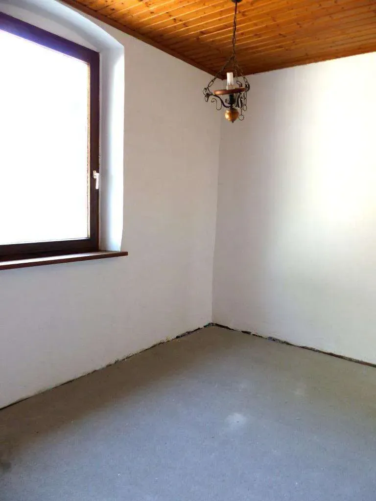 Aufgepasst!!! Günstiges Wohnhaus, nähe der Innenstadt, teilweise saniert, mit schönem Hinterhof – Bild 10