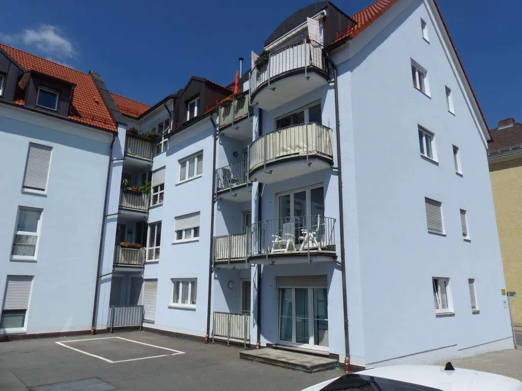 Aufgepasst!!! Moderne 2 Zi.-ETW mit Balkon und Tiefgarage, nähe Bahnhof – Bild 3