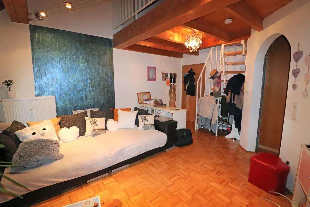 Aufgepasst!!! Moderne 3 1/2 Zi.-ETW mit Balkon, Tiefgarage und Galerie, nähe Bahnhof – Bild 5
