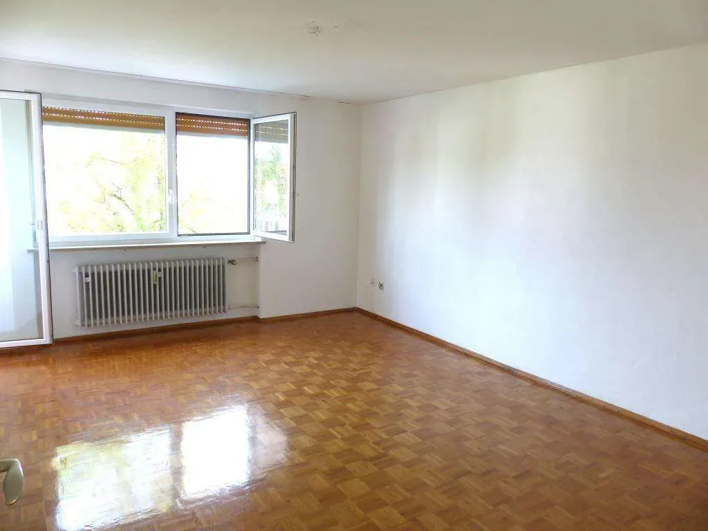 Aufgepasst!!! Schöne 3 Zi.-ETW mit Aufzug und Balkon, Fassade und Dach erneuert, sofort frei – Bild 5