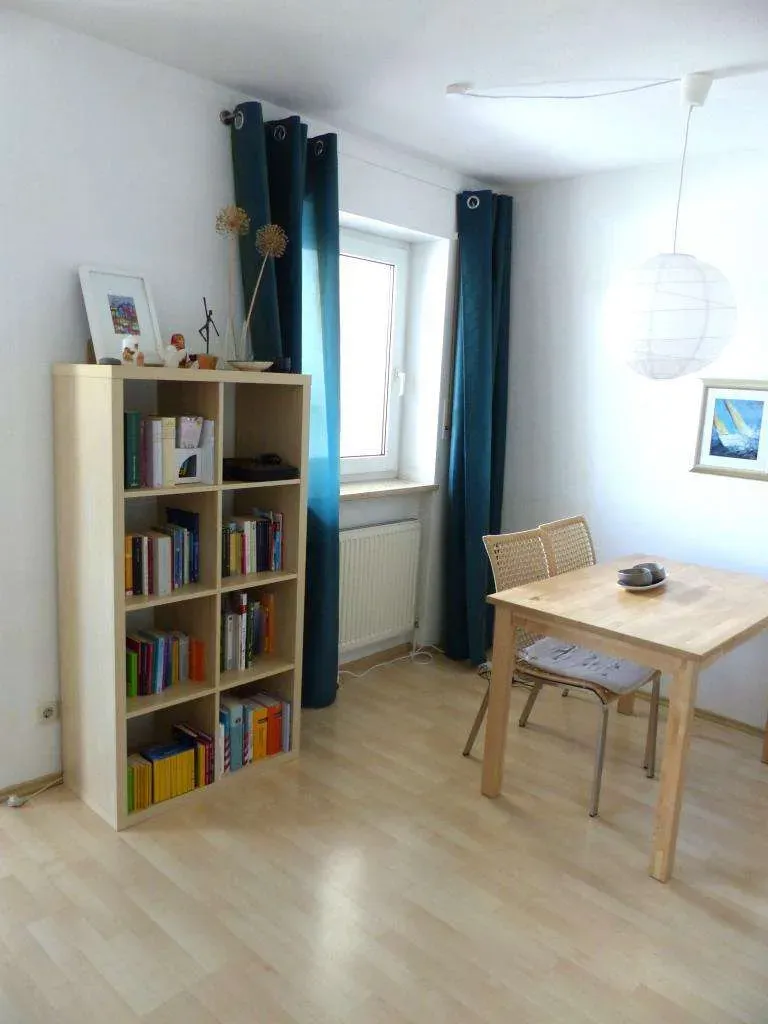 Best Lage, Weiden-Ost!!! Ansprechende 3 Zi.-ETW mit Tiefgarage und Süd-Balkon – Bild 6