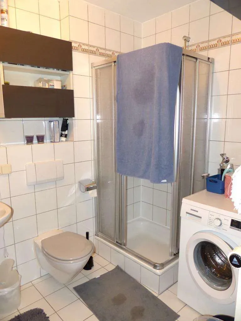 Best Lage, Weiden-Ost!!! Ansprechende 3 Zi.-ETW mit Tiefgarage und Süd-Balkon – Bild 12