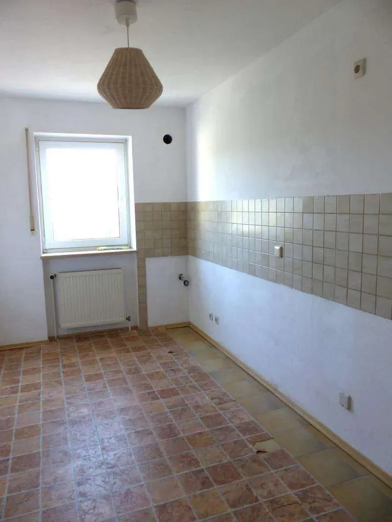 Best Lage, Weiden-Ost!!! Ansprechende 3 Zi.-ETW mit Tiefgarage und Süd-Balkon – Bild 8