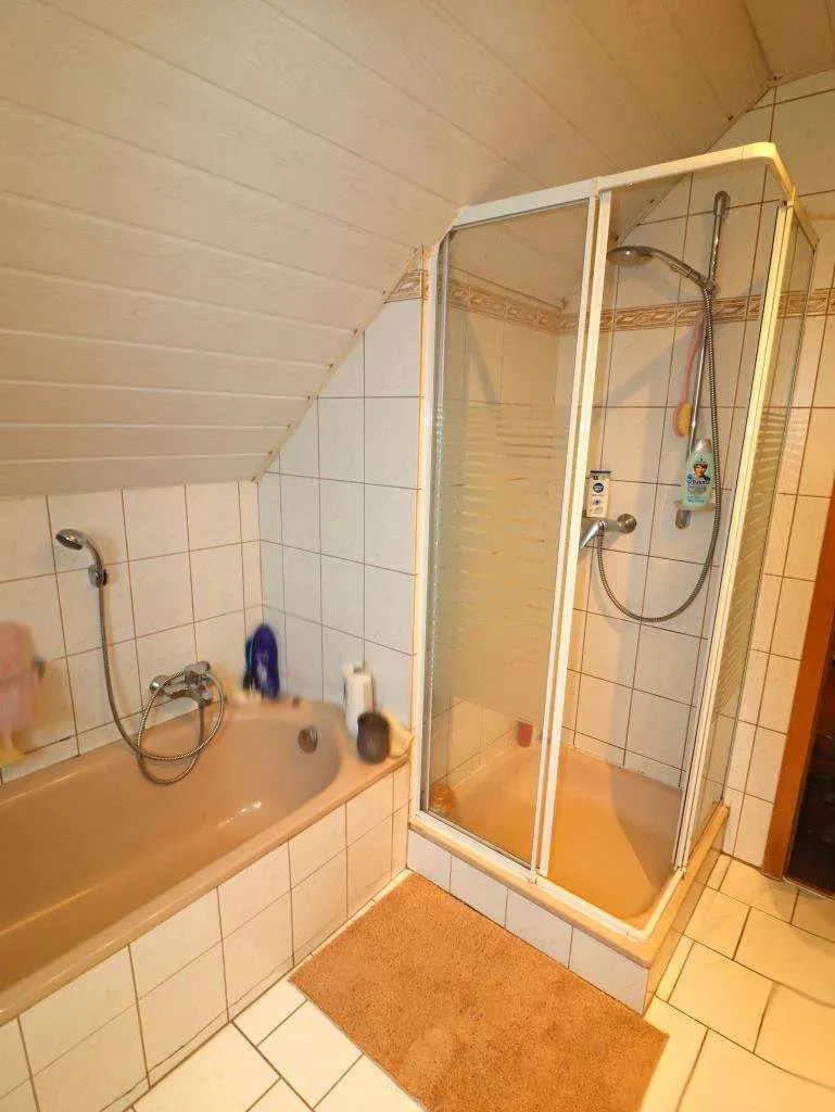 Bestlage in einer Sackgasse! EFH mit Dop.-Garage, Gartenhaus und überdachtem Freisitz – Bild 13