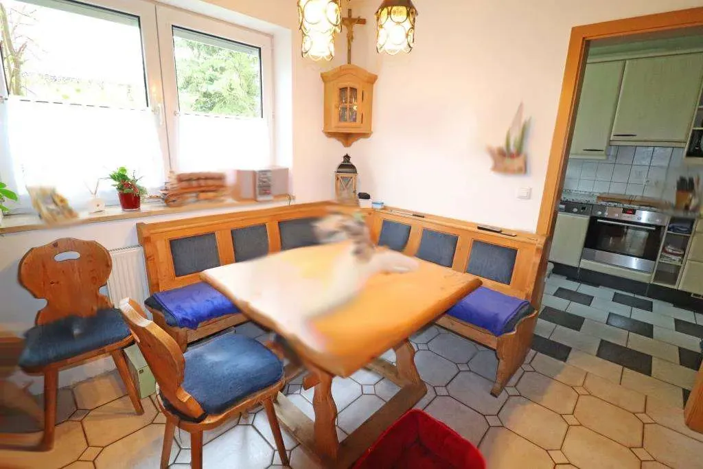 Bestlage in einer Sackgasse! EFH mit Dop.-Garage, Gartenhaus und überdachtem Freisitz – Bild 11
