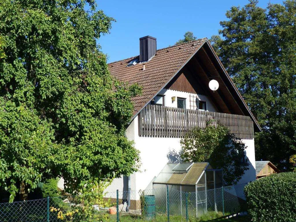Das Besondere!!! Einfam.-Haus mit Zugang zum See, mit Garage und Nebengebäude – Bild 4