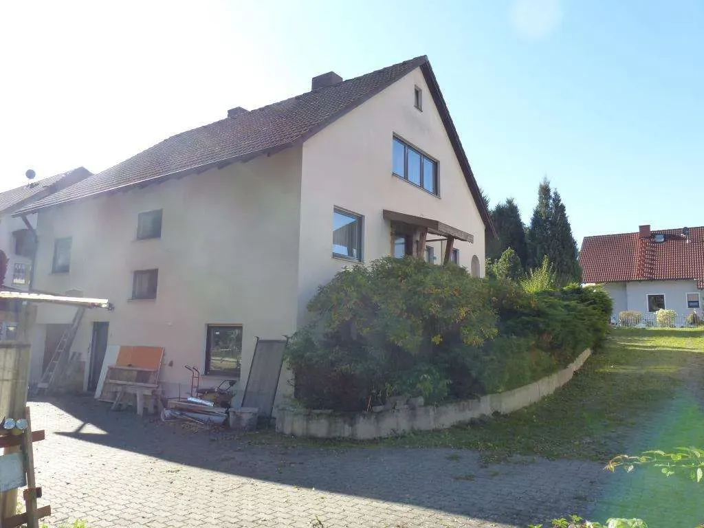 Das Besondere!!! Einfam.-Haus mit Zugang zum See, mit Garage und Nebengebäude – Bild 2