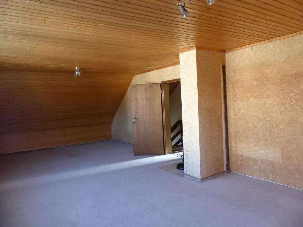 Das Besondere!!! Einfam.-Haus mit Zugang zum See, mit Garage und Nebengebäude – Bild 10