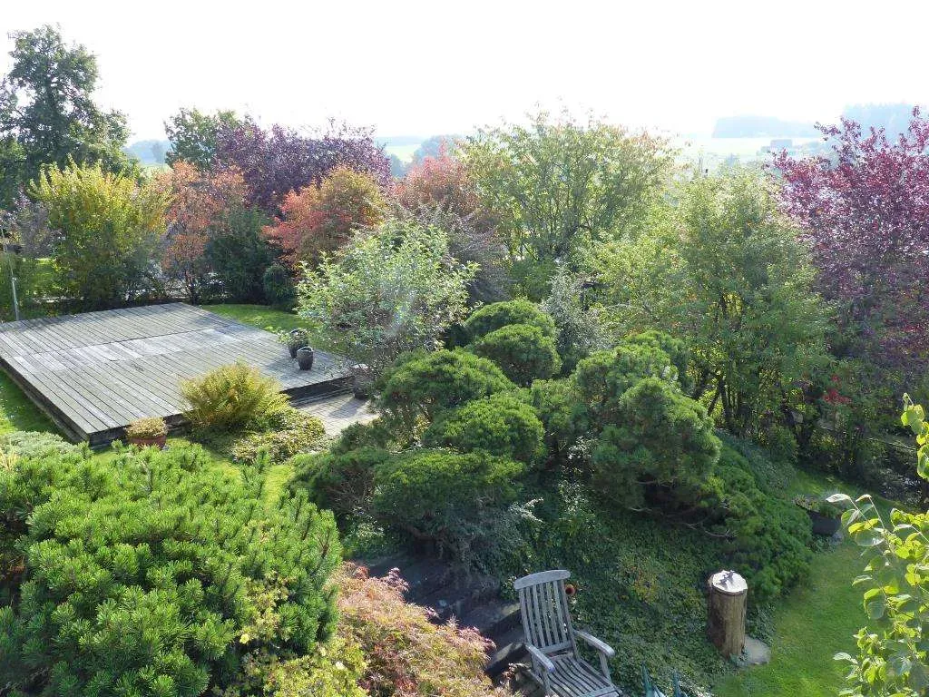 Das Besondere!! Großzügiges Architektenhaus mit Doppelgarage und herrlichem Garten – Bild 6