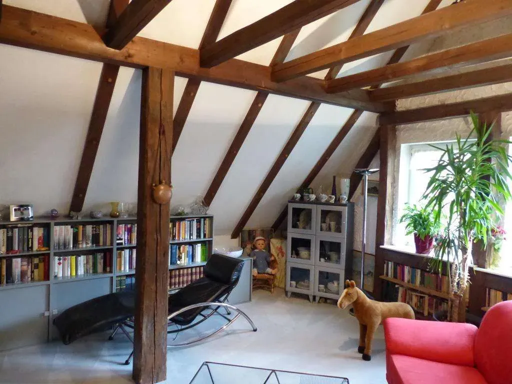 Eigentum statt Miete!!! Günstiges Einfam.-Haus mit Garage, Kachelofen und Garten – Bild 15