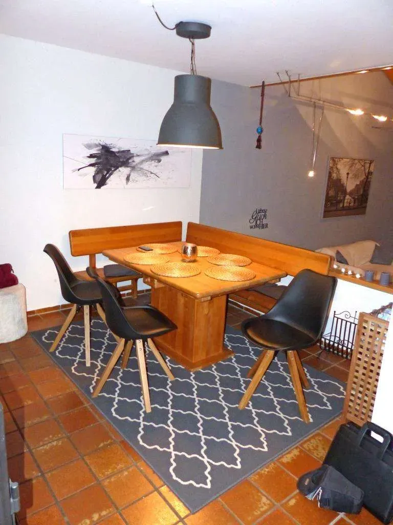 Einfach toll! Modernes Reihenhaus mit Garage, versetzten Wohnebenen und Schwedenofen – Bild 6