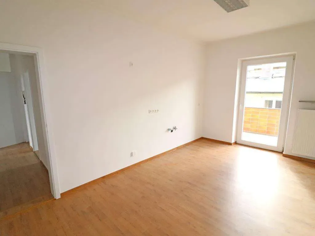 Erstbezug – 2019 neu saniert! 3 Zi.-Whg. mit Balkon im 1.OG, nur 5 Min. zur Innenstadt – Bild 6