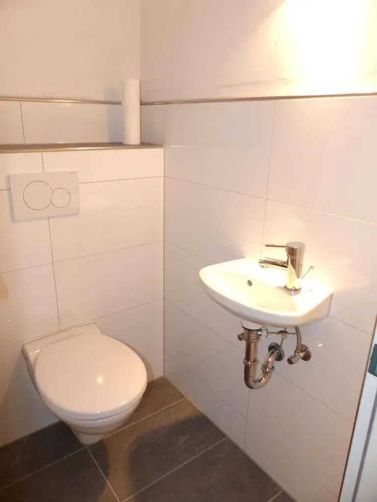 Familien bevorzugt! Ansprechende 4 Zi.-ETW mit Balkon und Garage, Badezimmer und WC erneuert – Bild 13