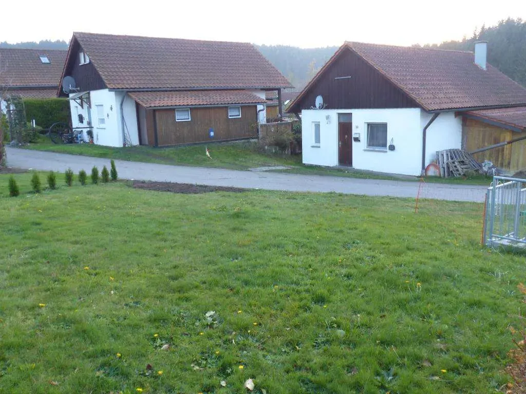 Fernab vom Verkehr!!! Günstiges Wohnhaus mit Wintergarten und Terrasse – Bild 3