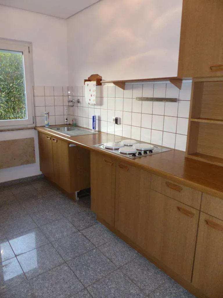 Fernab vom Verkehr!!! Günstiges Wohnhaus mit Wintergarten und Terrasse – Bild 9
