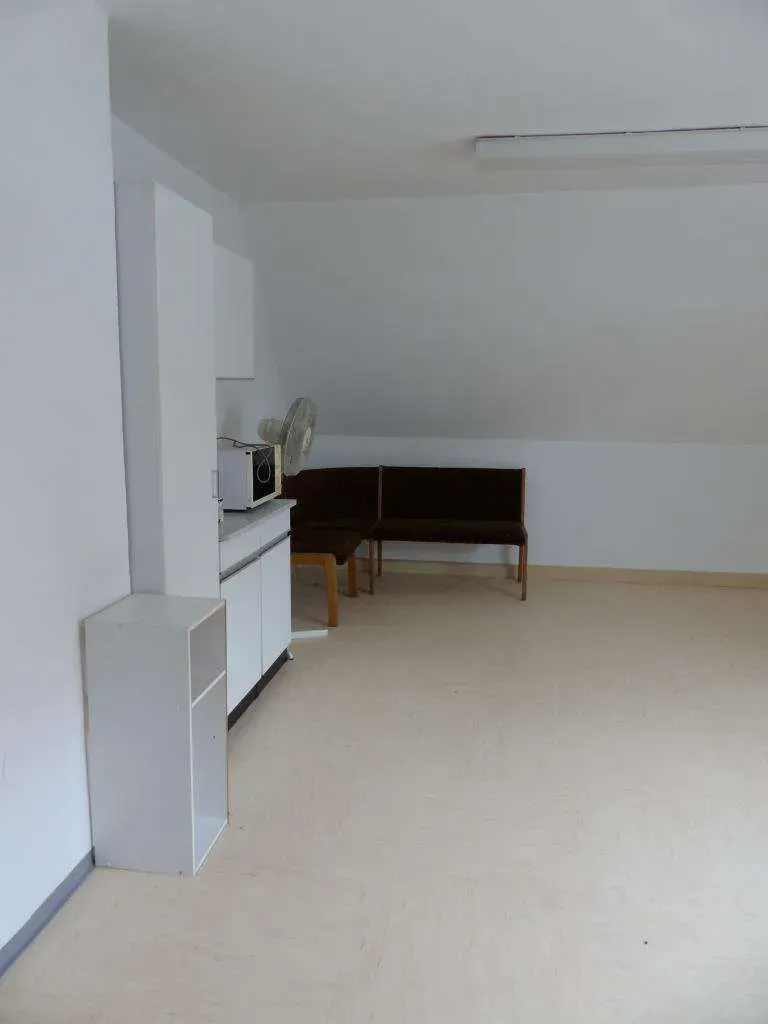 For Rent!!! 3 Zi.-Wohnung im 1. OG mit Stellplatz und Gartennutzung – Bild 9
