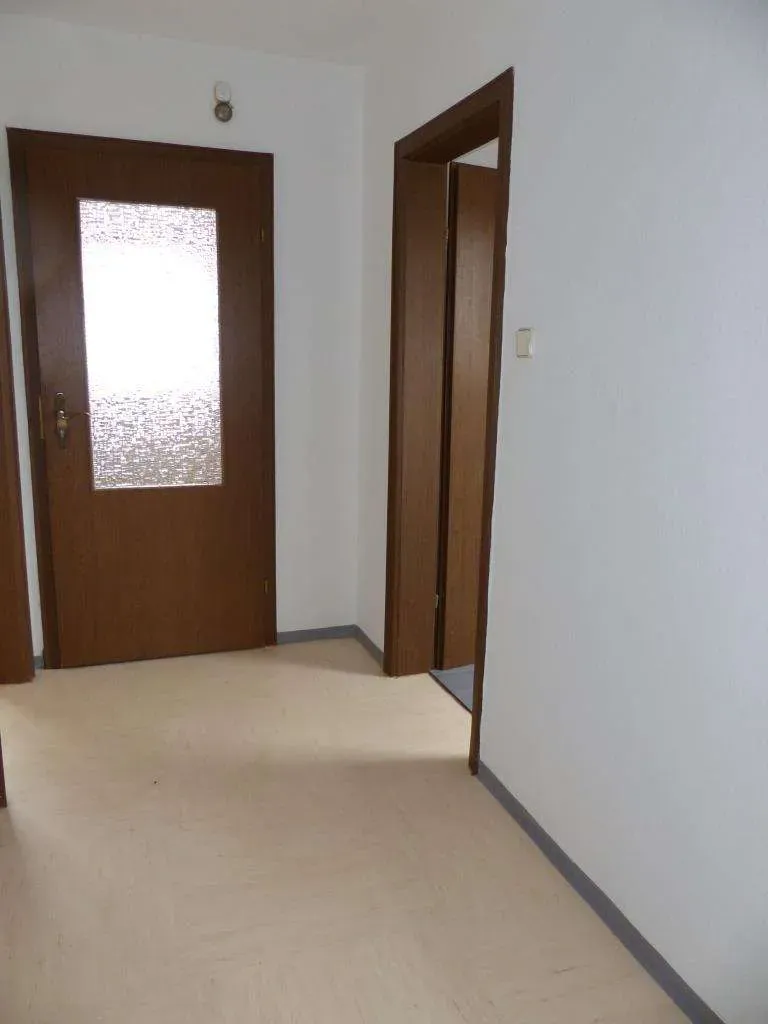 For Rent!!! 3 Zi.-Wohnung im 1. OG mit Stellplatz und Gartennutzung – Bild 10