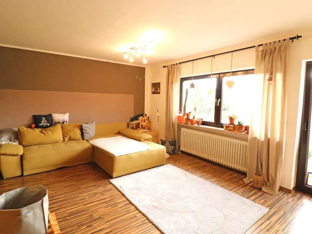 Für Familien geeignet! Gepflegtes Reiheneckhaus mit ausgebautem Dachgeschoss und Garage – Bild 7
