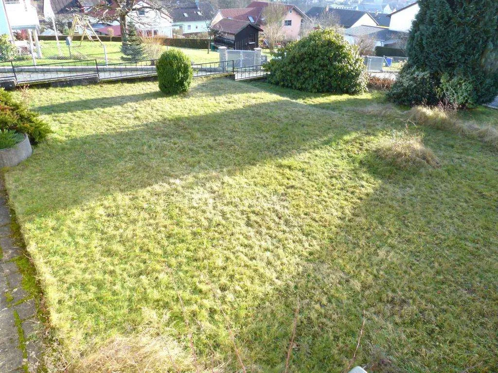 Handwerker aufgepasst!! Günstiges Wohnhaus mit Fernsicht und schönem Garten – Bild 3