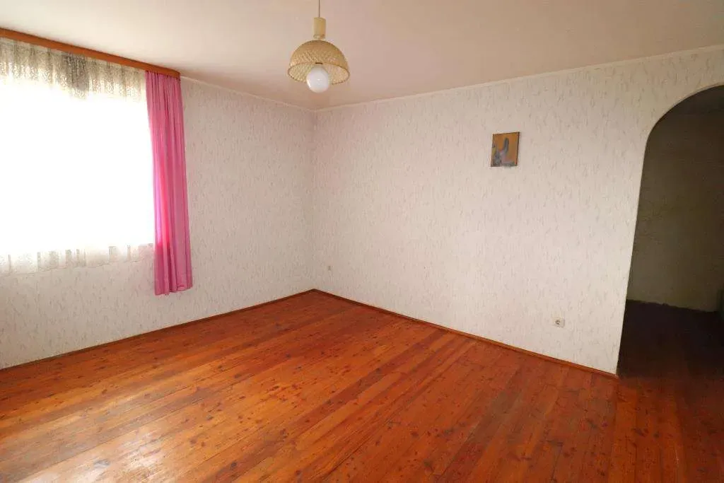 Handwerker gesucht! Günstiges Wohnhaus mit ehem. Gastwirtschaft, Stall und Scheune – Bild 9