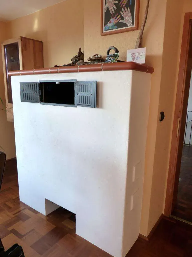 Herrlicher Fernblick! Wohnhaus mit 7 Zi.-ETW, Schwimmbad, Solarthermie, Pelletheizung und Garage – Bild 10
