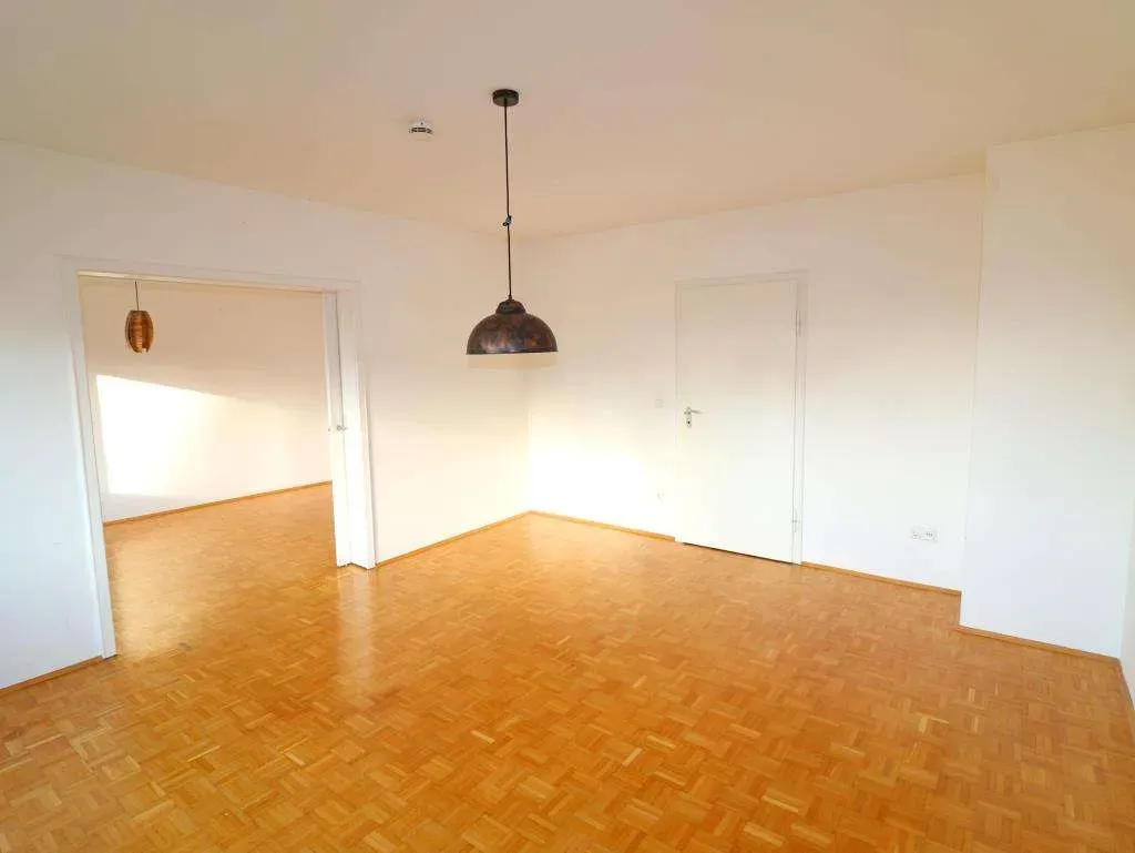 In Innenstadtlage! Saniertes Wohn- u. Geschäftshaus mit Laden u. vier Wohnungen – Bild 13