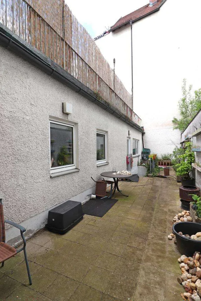 In Innenstadtlage! Saniertes Wohn- u. Geschäftshaus mit Laden u. vier Wohnungen – Bild 5
