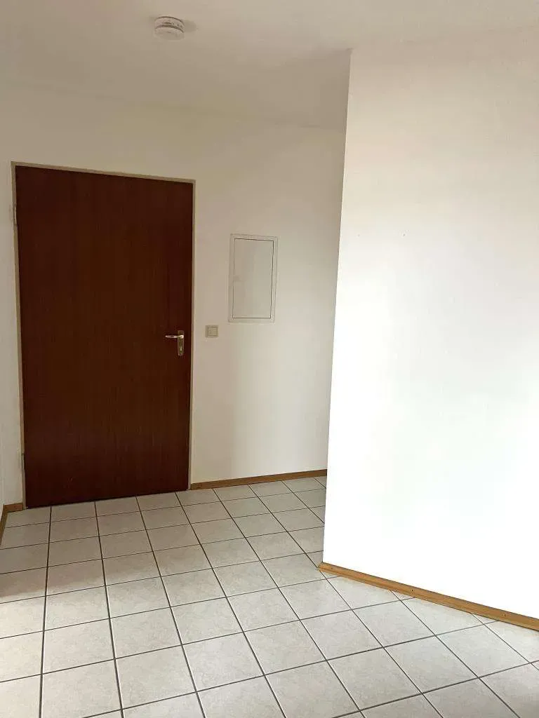 In ruhiger Lage! Ansprechende 2 Zi.-Wohnung mit Einbauküche u. Stellplatz, ohne Balkon – Bild 11