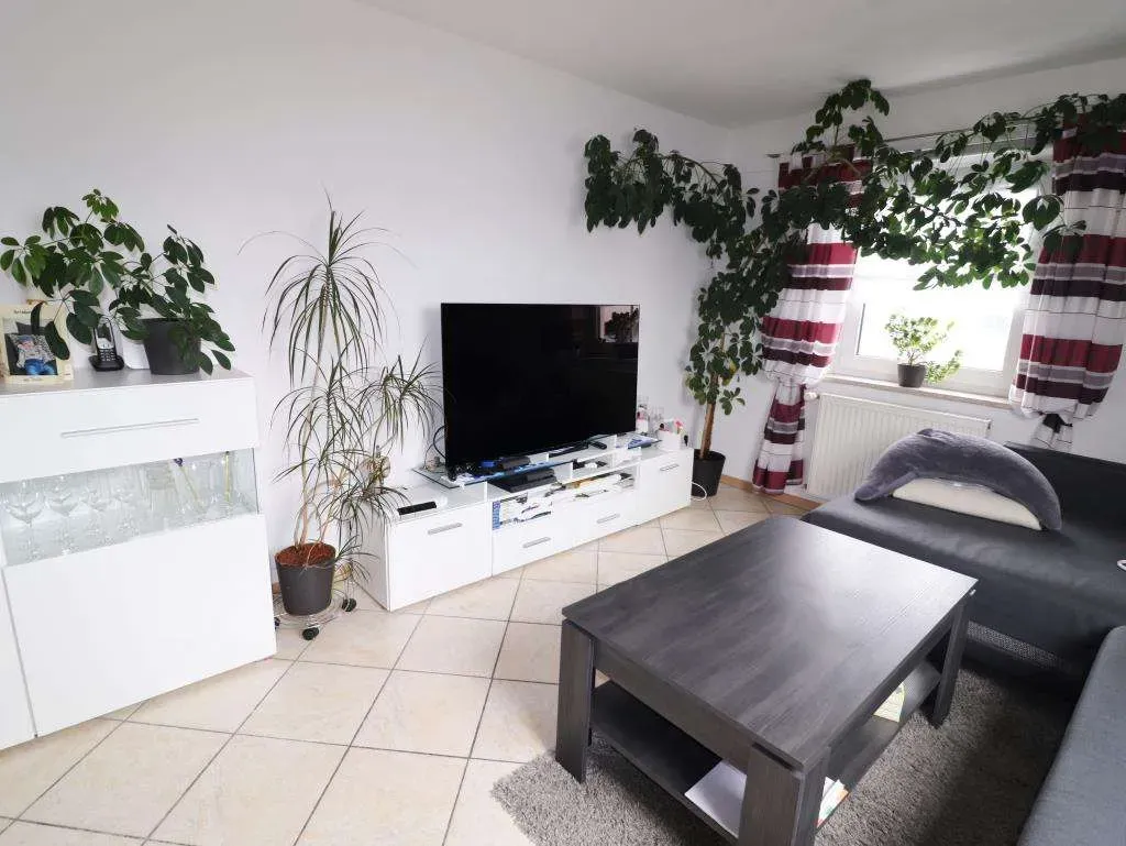 Kapitalanlage! Top saniertes Mehrfamilienhaus mit 5 Wohnungen und 5 Garagen (v. 2003) – Bild 11