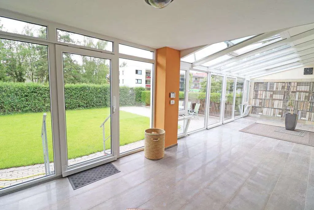Kopie von Top Zustand! Großzügige 4,5 Zi.-Wohnung im EG mit Wintergarten und EBK, sofort frei – Bild 10
