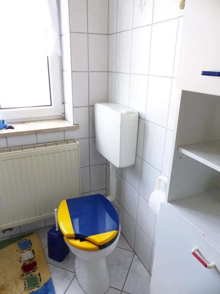 Modernisiert und im TOP Zustand!!! Gepflegte 3 Zi.-ETW mit Balkon und schöner Aussicht, sofort frei – Bild 13