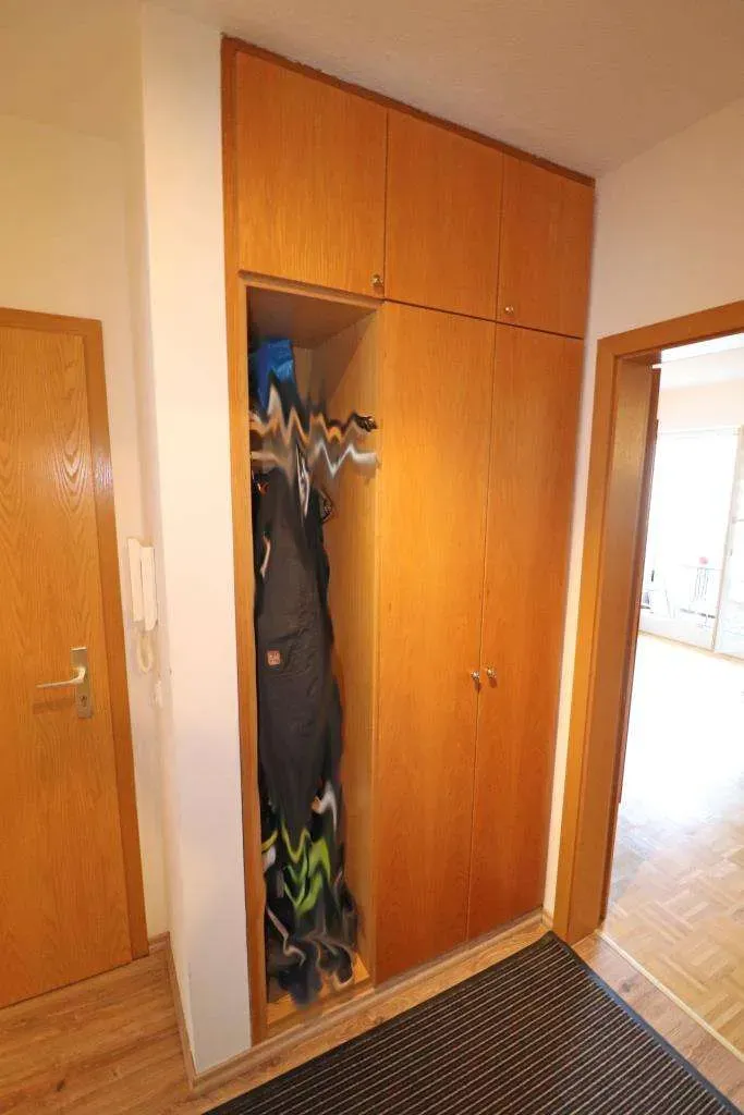 Nähe der Innenstadt!!! Moderne 2 Zi.-ETW mit Süd-Balkon, nähe Bahnhof, derzeit vermietet – Bild 11